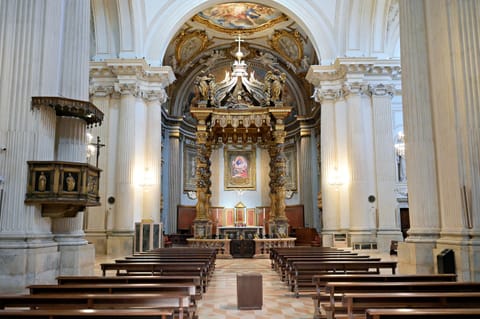 Baldacchino: dettaglio